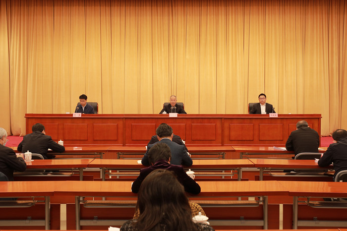 农业农村部部署推进兽用抗菌药综合治理和兽药行业高质量发展工作