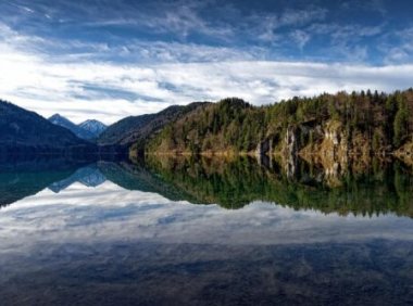 什么是“基于第一次申请的优先权”？