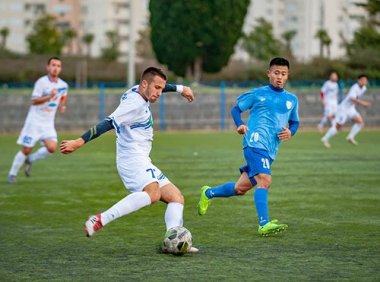 体育总局 发展改革委 关于加强社会足球场地对外开放和运营管理的指导意见（体经字〔2021〕24号）