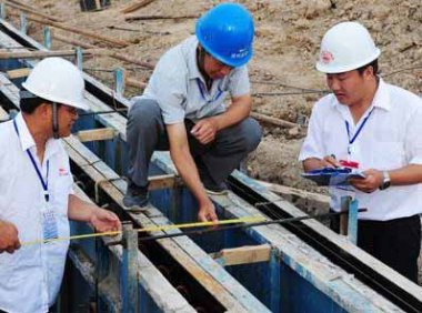 住房和城乡建设部办公厅关于简化监理工程师执业资格注册程序和条件的通知