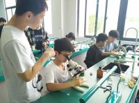 《关于深化实验技术人才职称制度改革的指导意见》人社部发〔2021〕62号