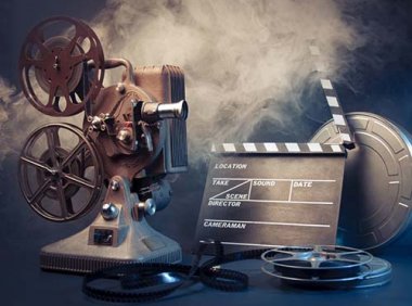 《中华人民共和国电影产业促进法》自2017年3月1日起施行