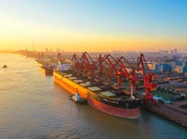 《中华人民共和国港口法》2018年修正