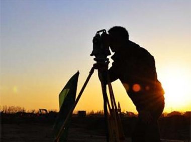 《国家测绘地理信息局科技领军人才管理办法》国测办发〔2017〕221号