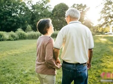 国务院办公厅关于发展银发经济增进老年人福祉的意见（国办发〔2024〕1号）