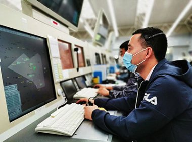 《通用航空飞行管制条例》自2003年5月1日起施行