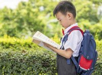 《校外培训行政处罚暂行办法》自2023年10月15日起施行