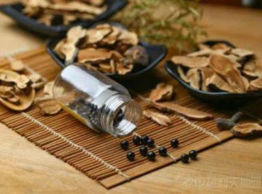 中药材包装与储运指导原则（T/GDATCM 0008-2021）